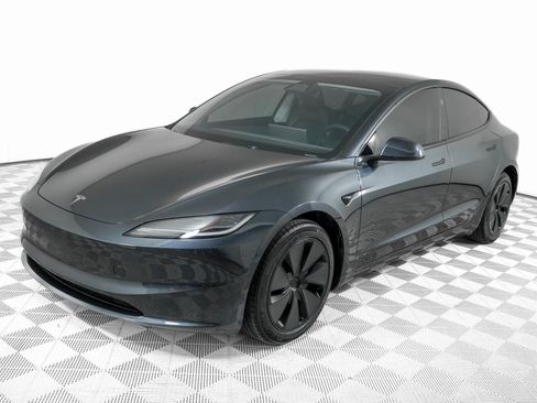 Used 2025 Tesla Model 3 Long Range image 8