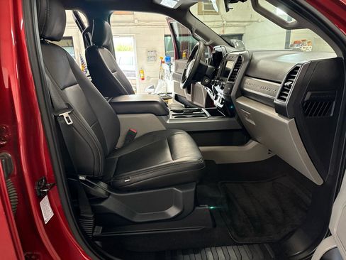 Used 2021 Ford F250 XLT w/ XLT Premium Package AWD/4WD image 46