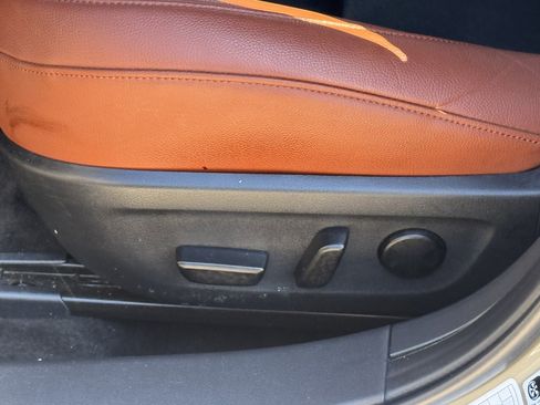 Used 2024 MAZDA MAZDA3 s image 13