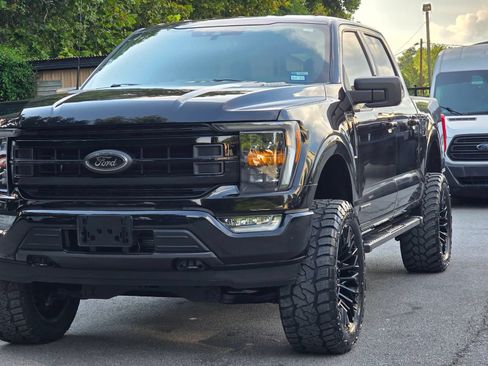 Used 2022 Ford F150 XLT w/ Equipment Group 302A High AWD/4WD image 3