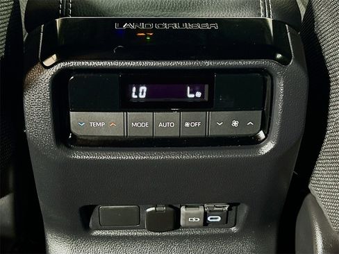 Used 2024 Toyota Land Cruiser image 22