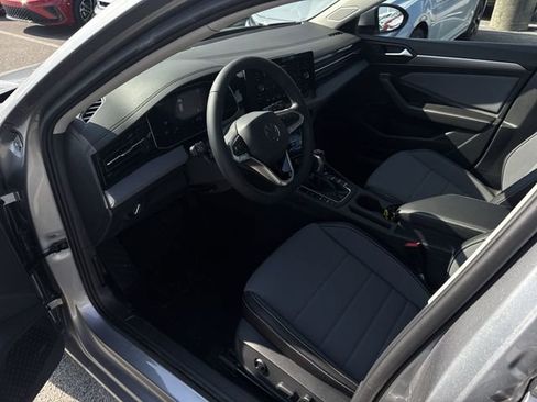 New 2026 Volkswagen Jetta SE FWD image 10
