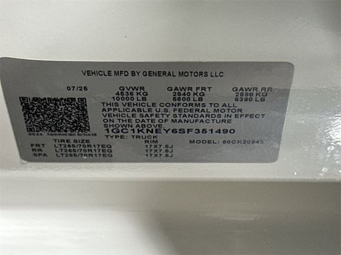 Used 2025 Chevrolet Silverado 2500 LT w/ Safety Package image 28