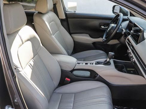 Used 2025 Honda HR-V EX-L image 16