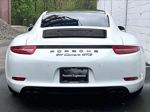 Used 2015 Porsche 911 Carrera GTS RWD image 9