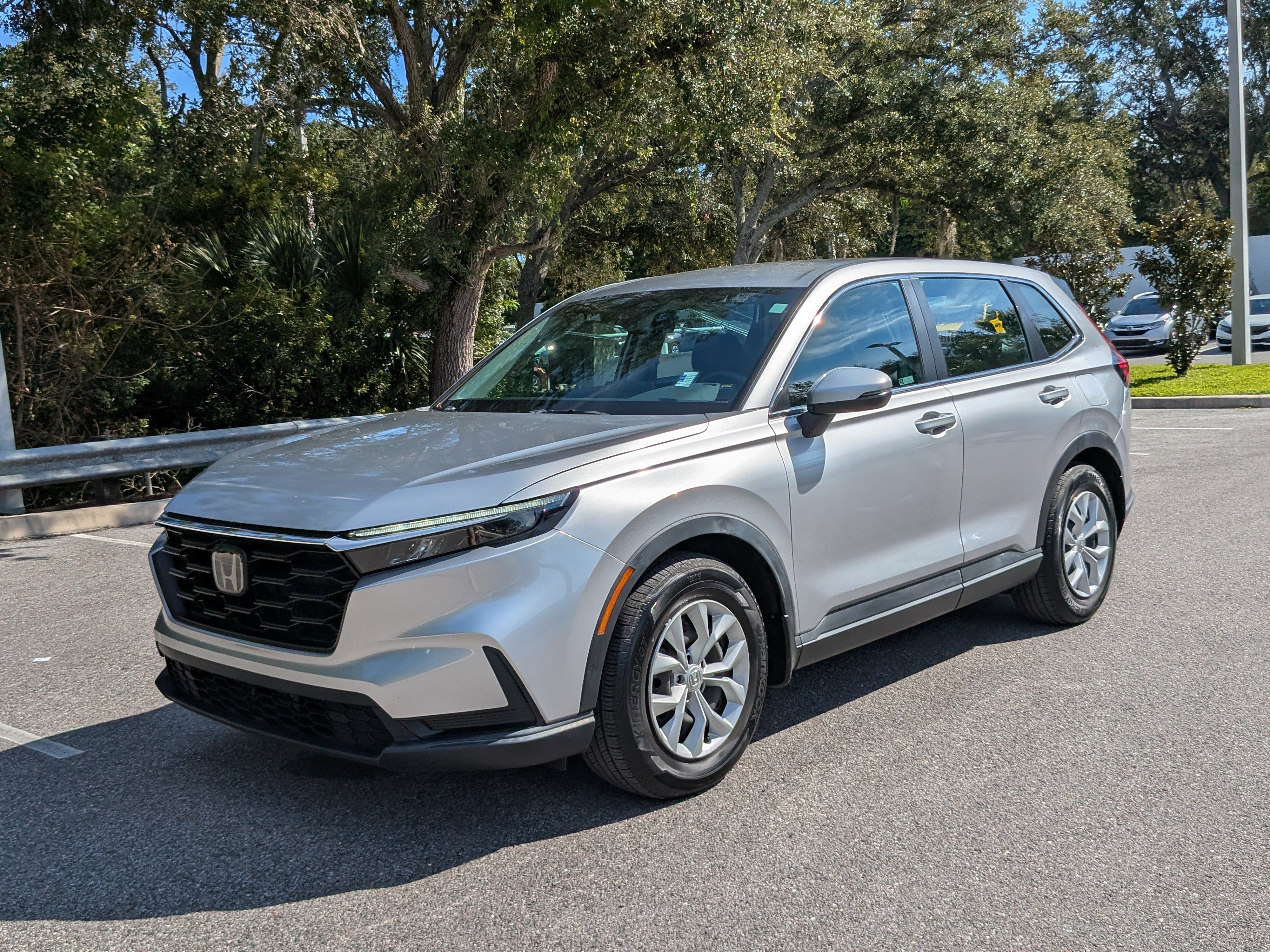 Used 2024 Honda CR-V LX image 2