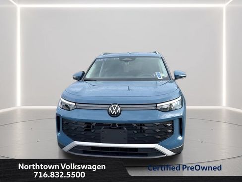 Used 2026 Volkswagen Tiguan SE AWD/4WD image 1