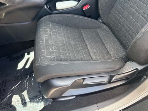 Certified 2023 Honda HR-V LX image 19