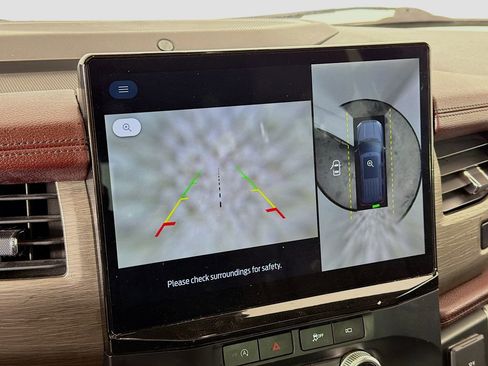 Used 2024 Ford Expedition Limited image 39