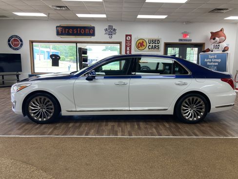 Used 2018 Genesis G90 3.3T Premium AWD/4WD image 2