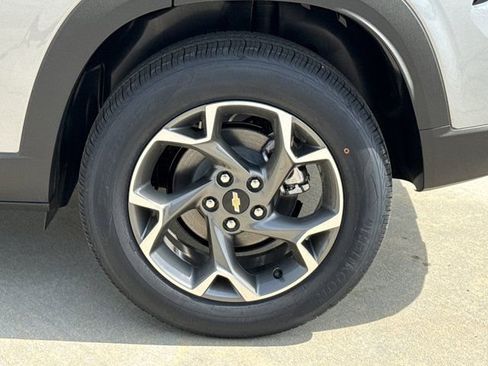 New 2026 Chevrolet Trax LT w/ Driver Confidence Package image 20