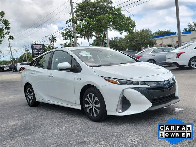 Used 2021 Toyota Prius Prime XLE w/ Carpet Mat Package (TMS) FWD image 17