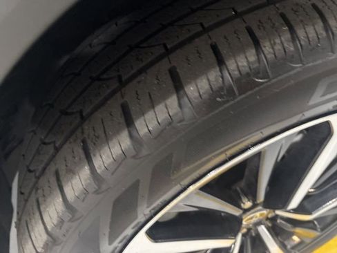 Used 2022 Toyota Highlander XSE image 43