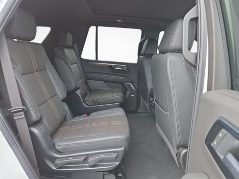 Used 2025 Chevrolet Tahoe High Country AWD/4WD image 36