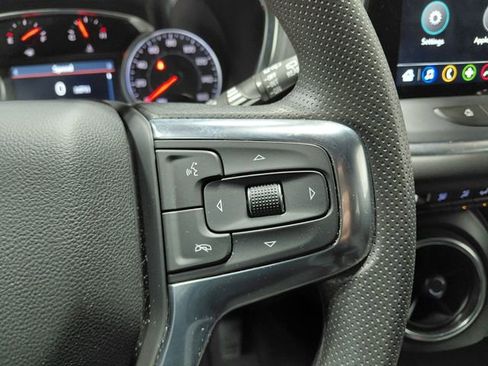 Used 2025 Chevrolet Blazer LT AWD/4WD image 44