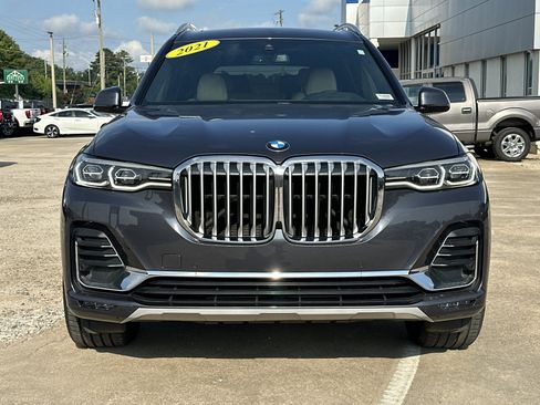 Used 2021 BMW X7 xDrive40i w/ Executive Package AWD/4WD image 2