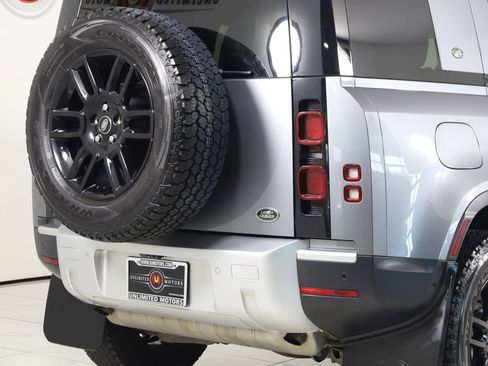 Used 2023 Land Rover Defender 110 SE AWD/4WD image 52
