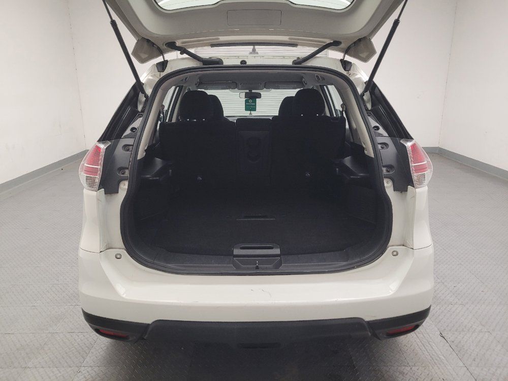Used 2016 Nissan Rogue S FWD image 29