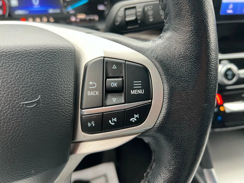 Used 2023 Ford Explorer Limited w/ Equipment Group 301A image 18