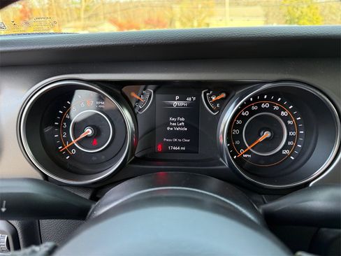 Used 2022 Jeep Gladiator Sport image 24