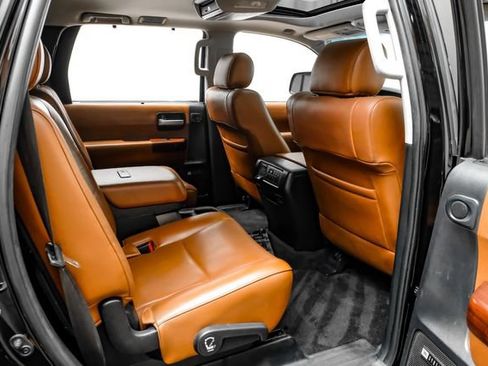 Used 2016 Toyota Sequoia Platinum AWD/4WD image 37