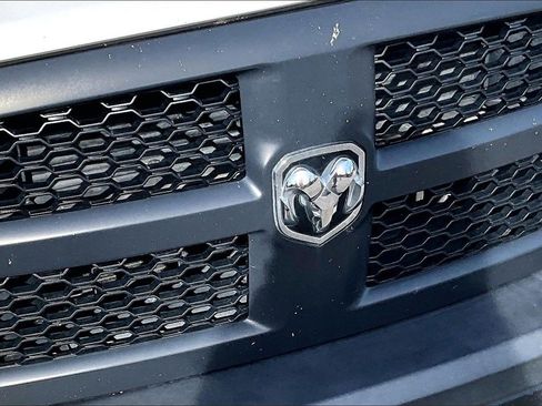 Used 2017 RAM 1500 Tradesman image 28