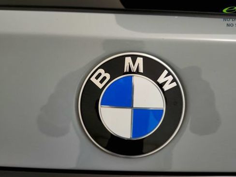 Used 2024 BMW X7 xDrive40i w/ M Sport Package AWD/4WD image 33