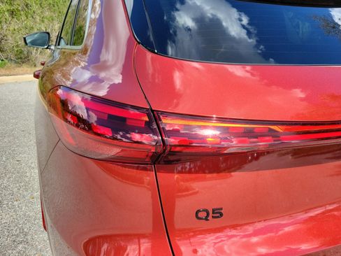 Certified 2025 Audi Q5 Premium Plus w/ Premium Plus image 10