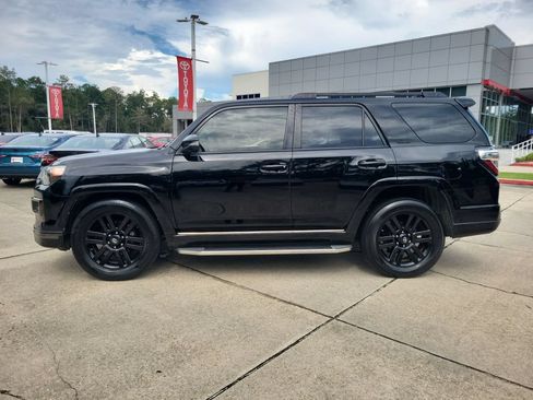 Used 2019 Toyota 4Runner Limited RWD image 2