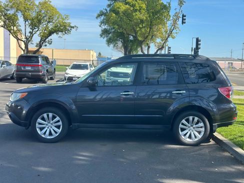 Used 2013 Subaru Forester 2.5X Premium image 4