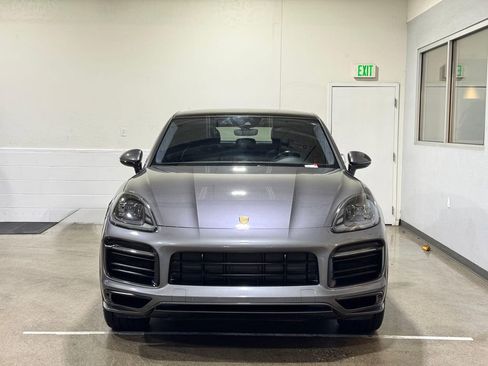 Used 2022 Porsche Cayenne GTS image 5