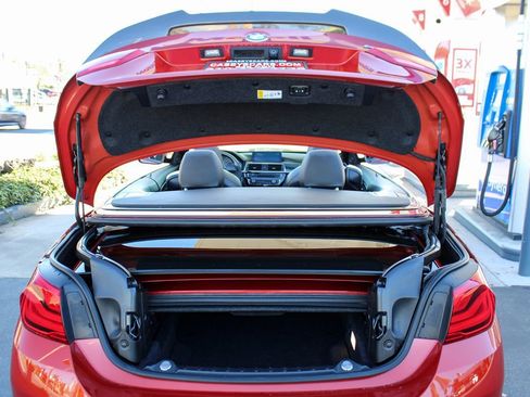 Used 2018 BMW M4 Convertible image 47