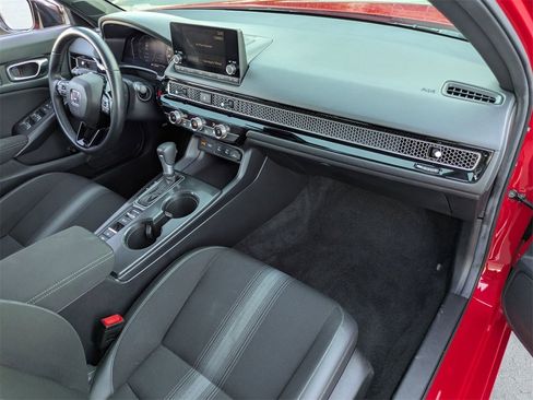 Used 2025 Honda Civic Sport image 29