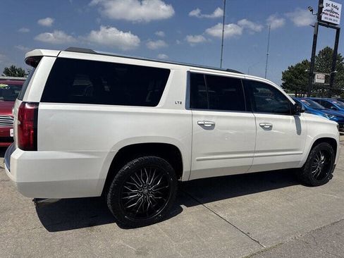 Used 2015 Chevrolet Suburban LTZ AWD/4WD image 8