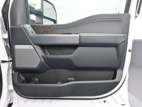 Used 2022 Ford F150 Lariat AWD/4WD image 47