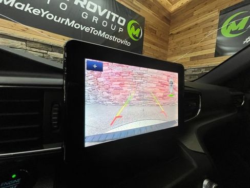 Used 2020 Ford Explorer XLT w/ Equipment Group 202A AWD/4WD image 21