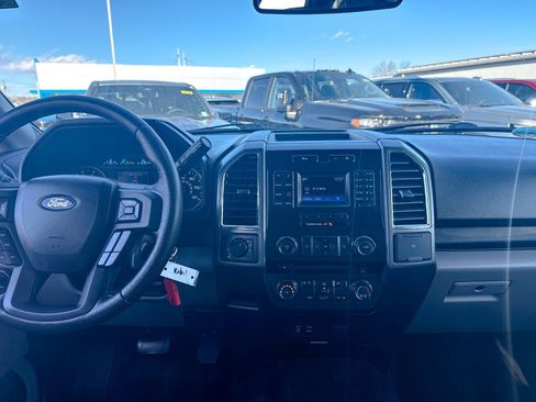 Used 2015 Ford F150 XLT w/ Equipment Group 301A Mid image 22