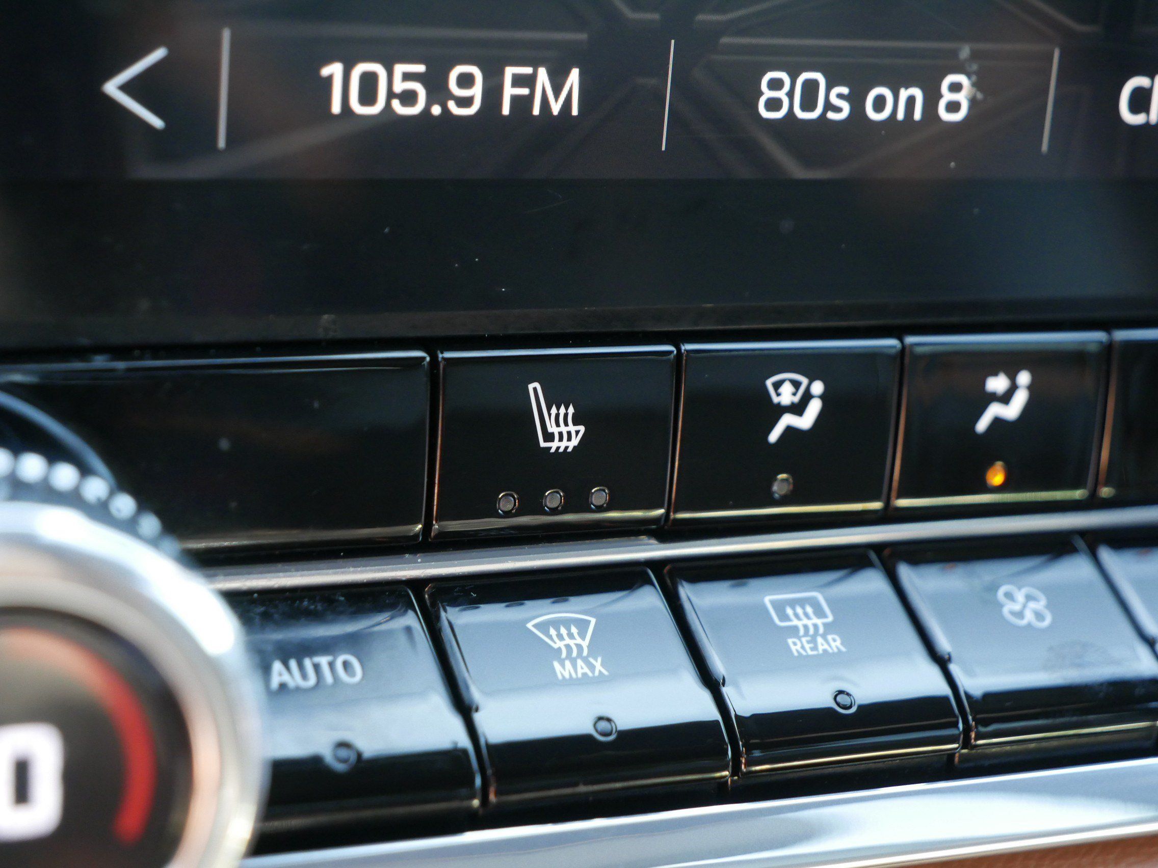 Used 2023 GMC Canyon AT4 w/ Technology Package AWD/4WD image 28