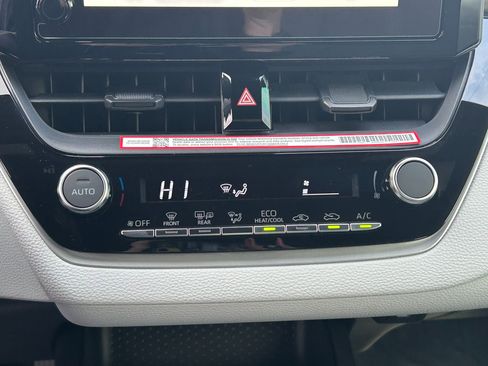 Certified 2026 Toyota Corolla SE image 22