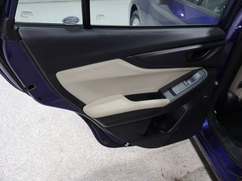 Used 2018 Subaru Impreza 2.0i Premium w/ Popular Package #2 AWD/4WD image 18