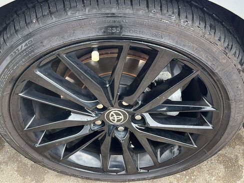Used 2021 Toyota Camry XSE w/ Navigation Package FWD image 9