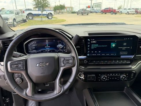 Used 2024 Chevrolet Silverado 2500 ZR2 w/ ZR2 Bison Edition AWD/4WD image 12