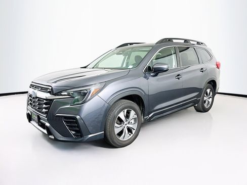 Used 2024 Subaru Ascent Premium w/ Convenience Package image 3