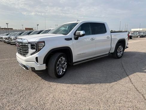 Used 2024 GMC Sierra 1500 Denali w/ Denali Reserve Package AWD/4WD image 3