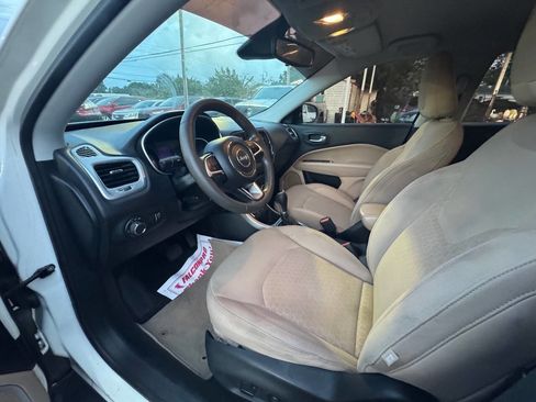 Used 2018 Jeep Compass Sport image 8