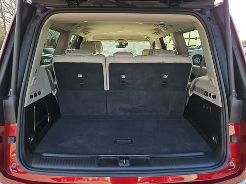 Used 2023 Jeep Wagoneer Series III w/ Convenience Group I image 28