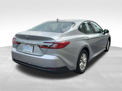 Used 2025 Toyota Camry LE FWD image 6
