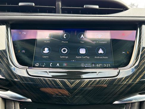 Used 2023 Cadillac XT6 Premium Luxury image 32