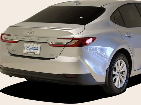 Used 2025 Toyota Camry LE w/ Convenience Package image 7