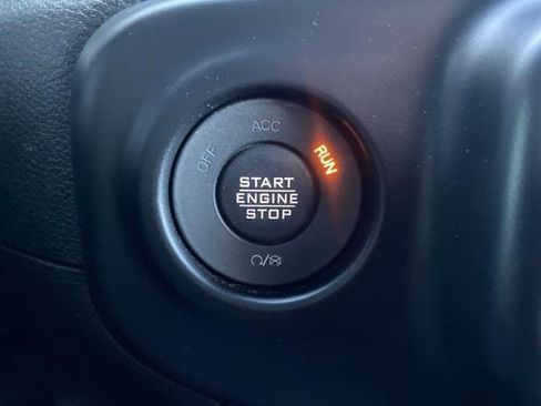 Used 2023 Jeep Wrangler Unlimited Sport image 17